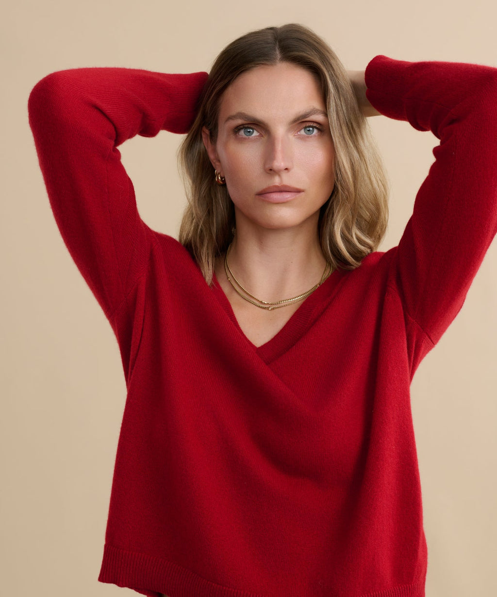 Luxurious Crimson Flynn 100% Cashmere V-Neck Sweater - Relaxed Fit Knit Top