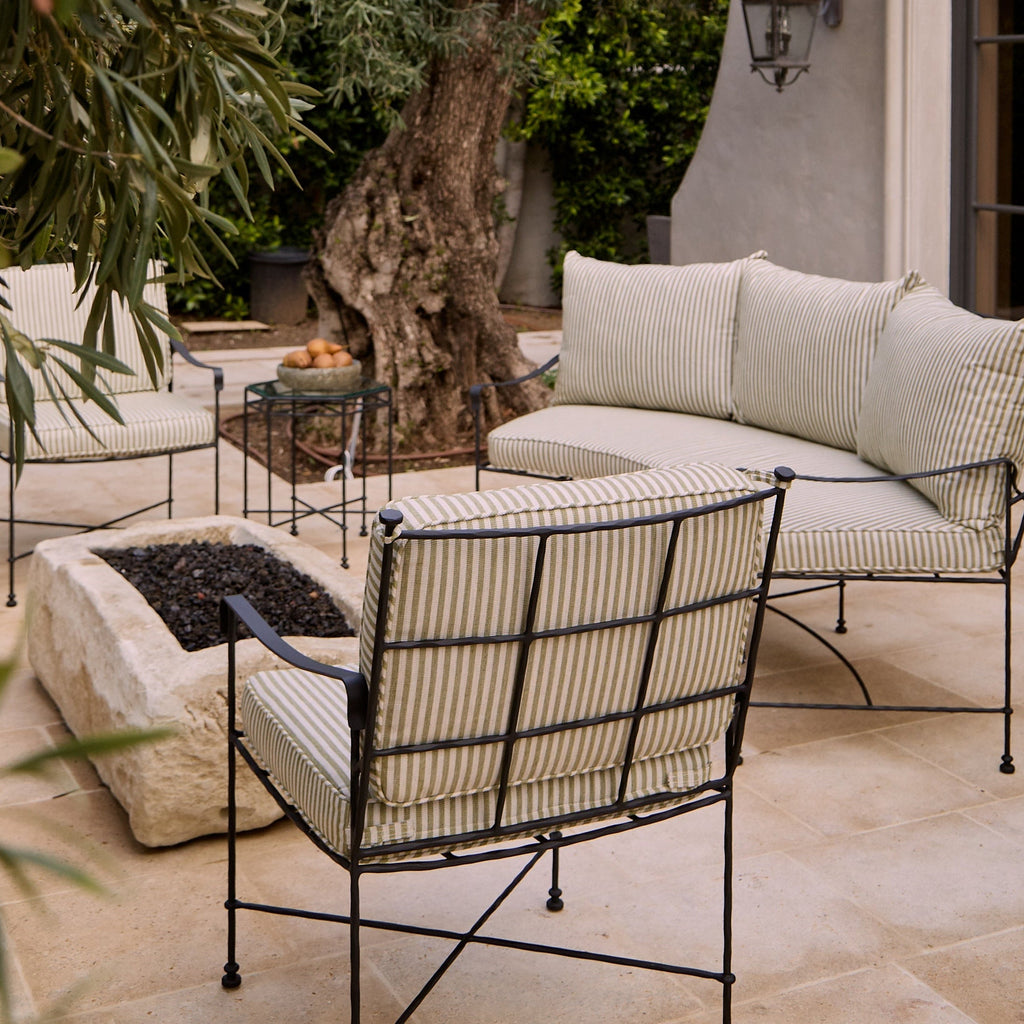 https://cdn.shopify.com/s/files/1/0593/2217/1565/files/green-outdoor-stripe-chair.jpg?v=1770751221