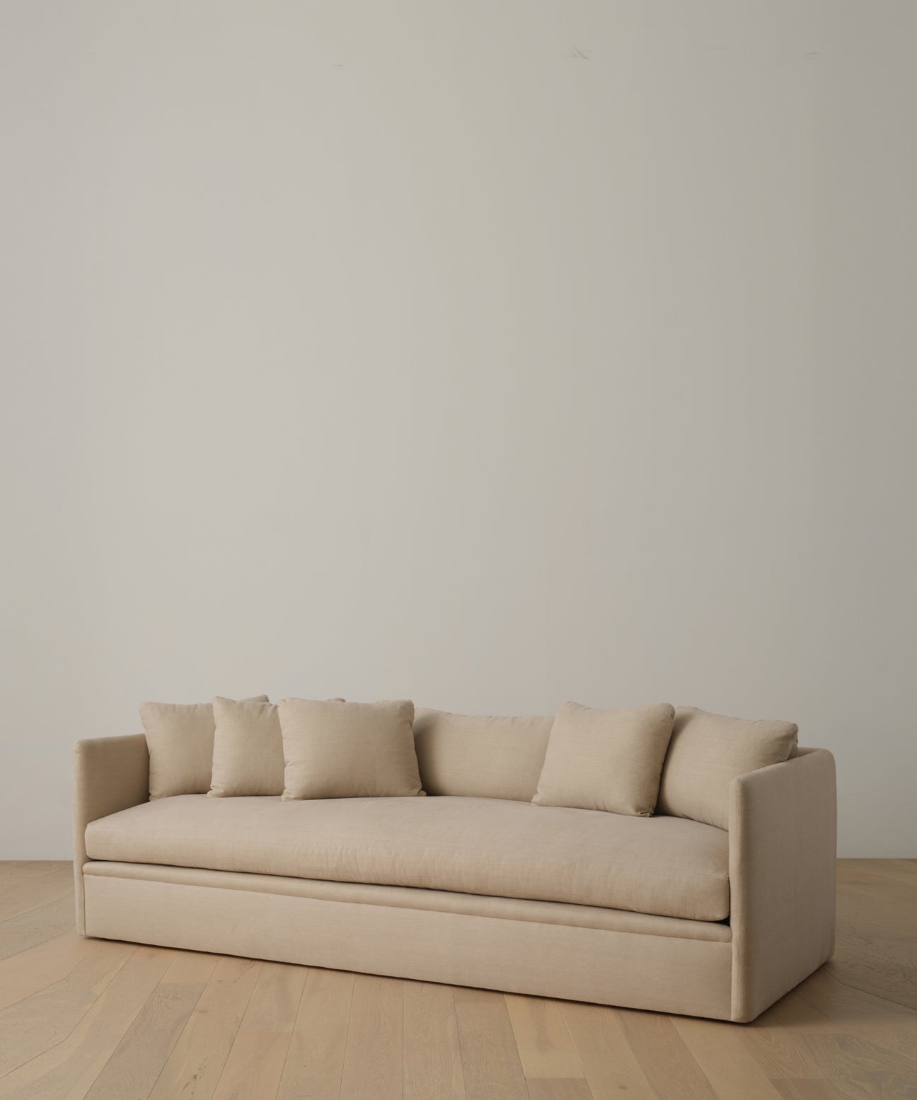 https://cdn.shopify.com/s/files/1/0565/1234/8333/files/hemp-dume-sofa-upholstered-furniture-sand-3.jpg?v=1709142639