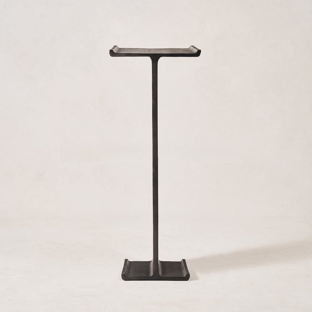 https://cdn.shopify.com/s/files/1/0593/2217/1565/files/i-beam-pedestal-house-of-leoncopy.jpg?v=1762987423