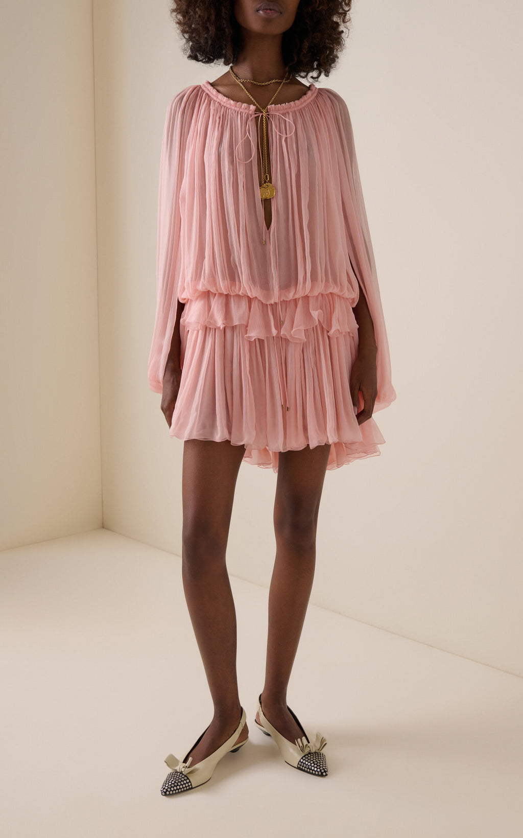 Chic Chloé Pink Organic Silk Mousseline Tiered Mini Dress for Resorts