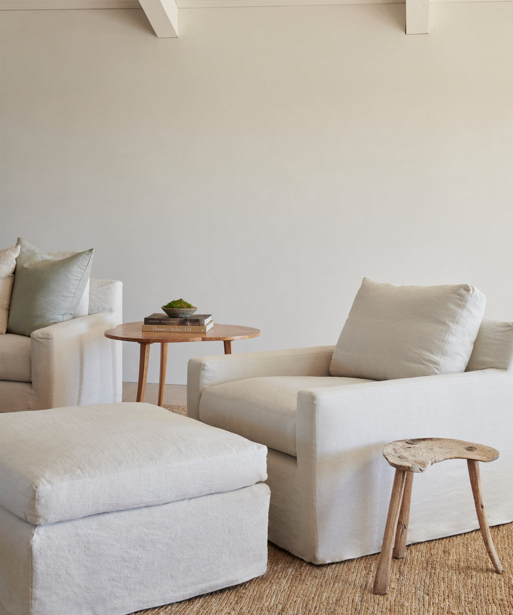 https://cdn.shopify.com/s/files/1/0565/1234/8333/files/linen-harbor-ottoman-natural4.jpg?v=1686255507