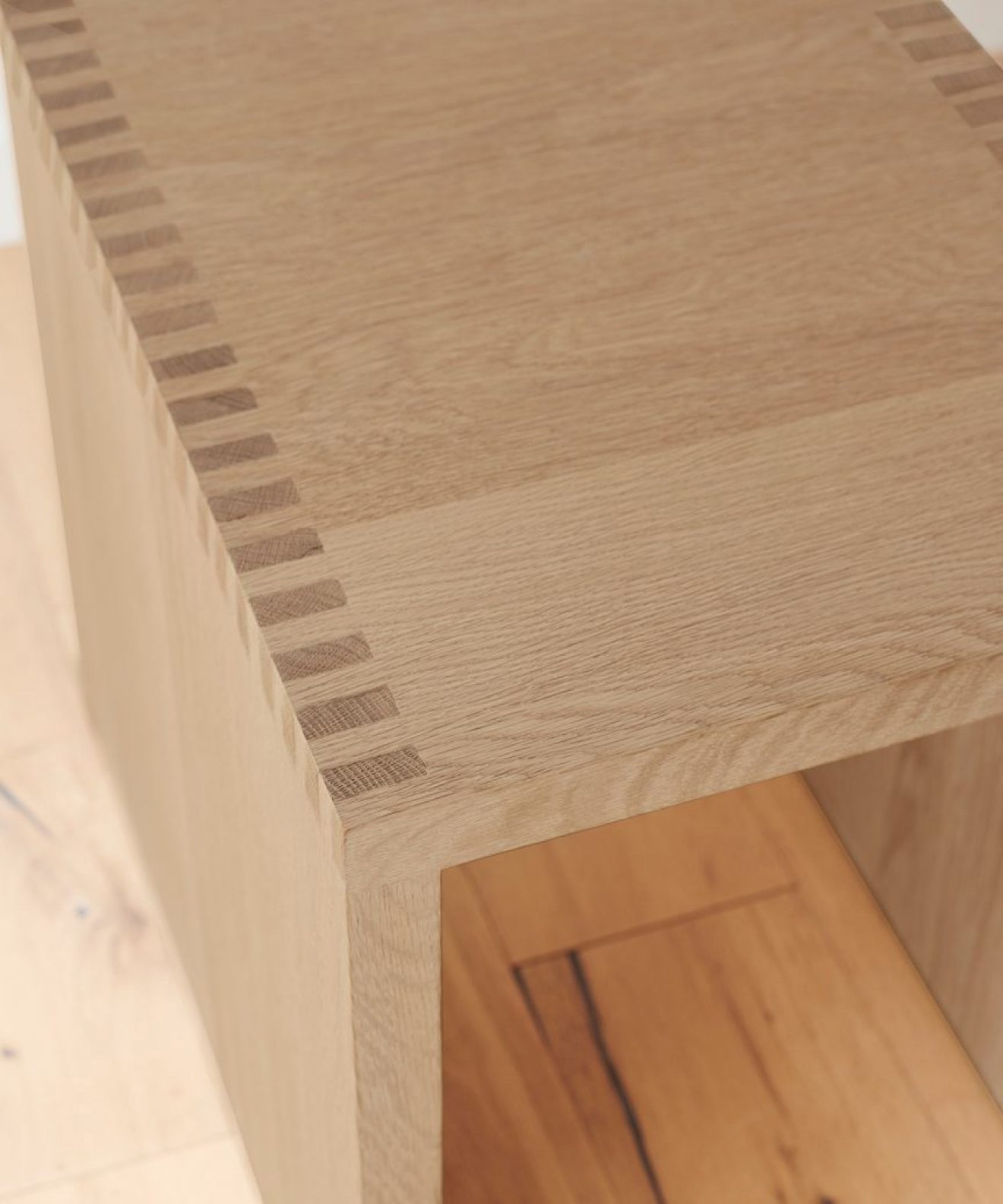 https://cdn.shopify.com/s/files/1/0565/1234/8333/files/malibu-side-table-2.jpg?v=1708033455