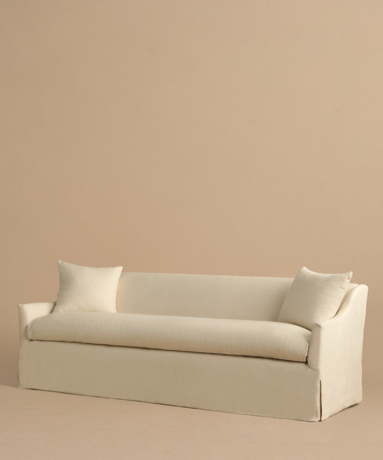 https://cdn.shopify.com/s/files/1/0565/1234/8333/files/miramar-sofa-pearl-linen-2.jpg?v=1760568595