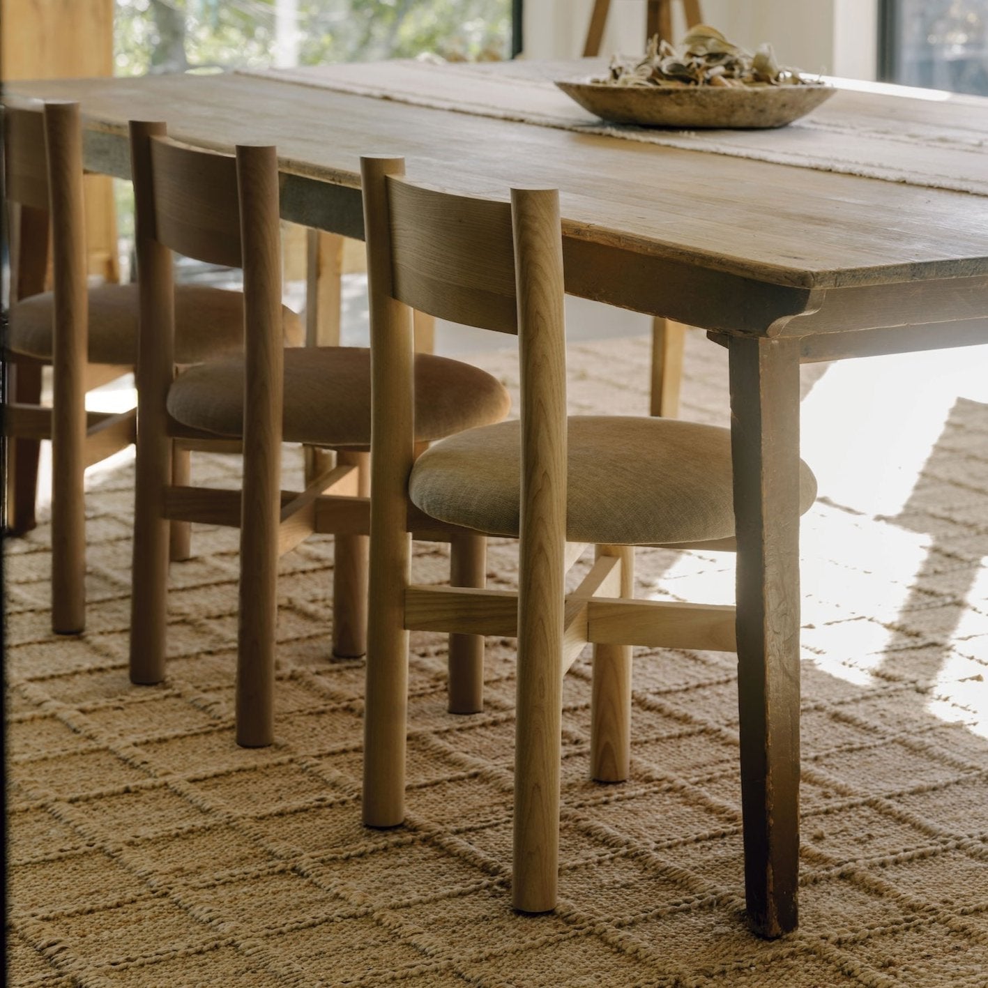 https://cdn.shopify.com/s/files/1/0593/2217/1565/files/natural-dining-chairs.jpg?v=1766430485