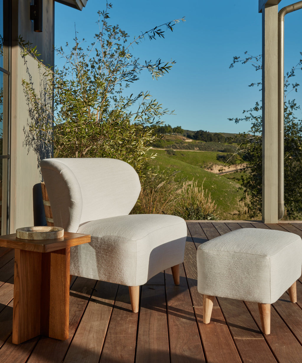 https://cdn.shopify.com/s/files/1/0565/1234/8333/files/outdoor-brentwood-chair-performance-ivory-3_38e17e02-118c-4368-af83-a85fdfb12608.jpg?v=1682453784