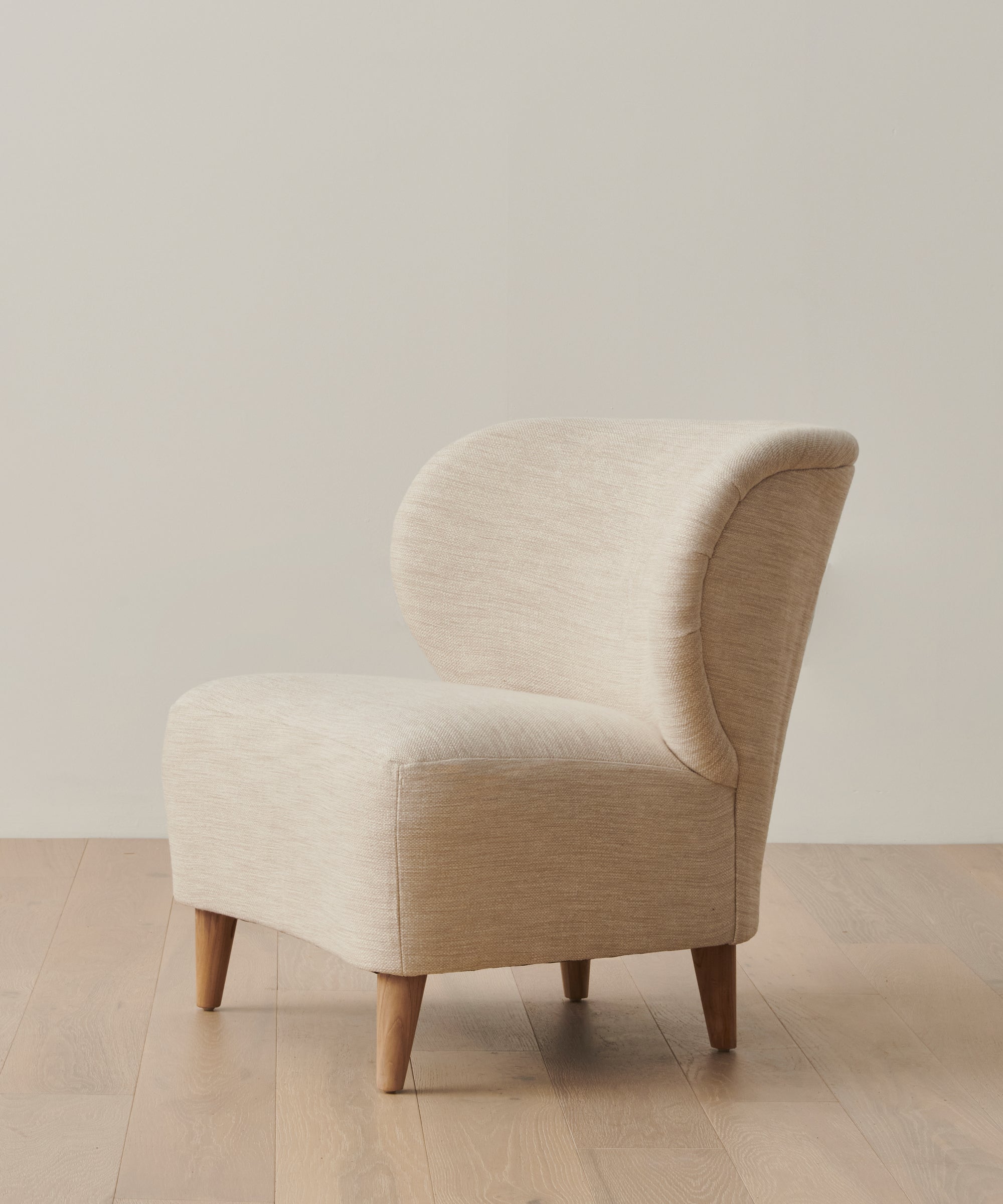 https://cdn.shopify.com/s/files/1/0565/1234/8333/files/outdoor-brentwood-chair-performance-natural-1.jpg?v=1762183180