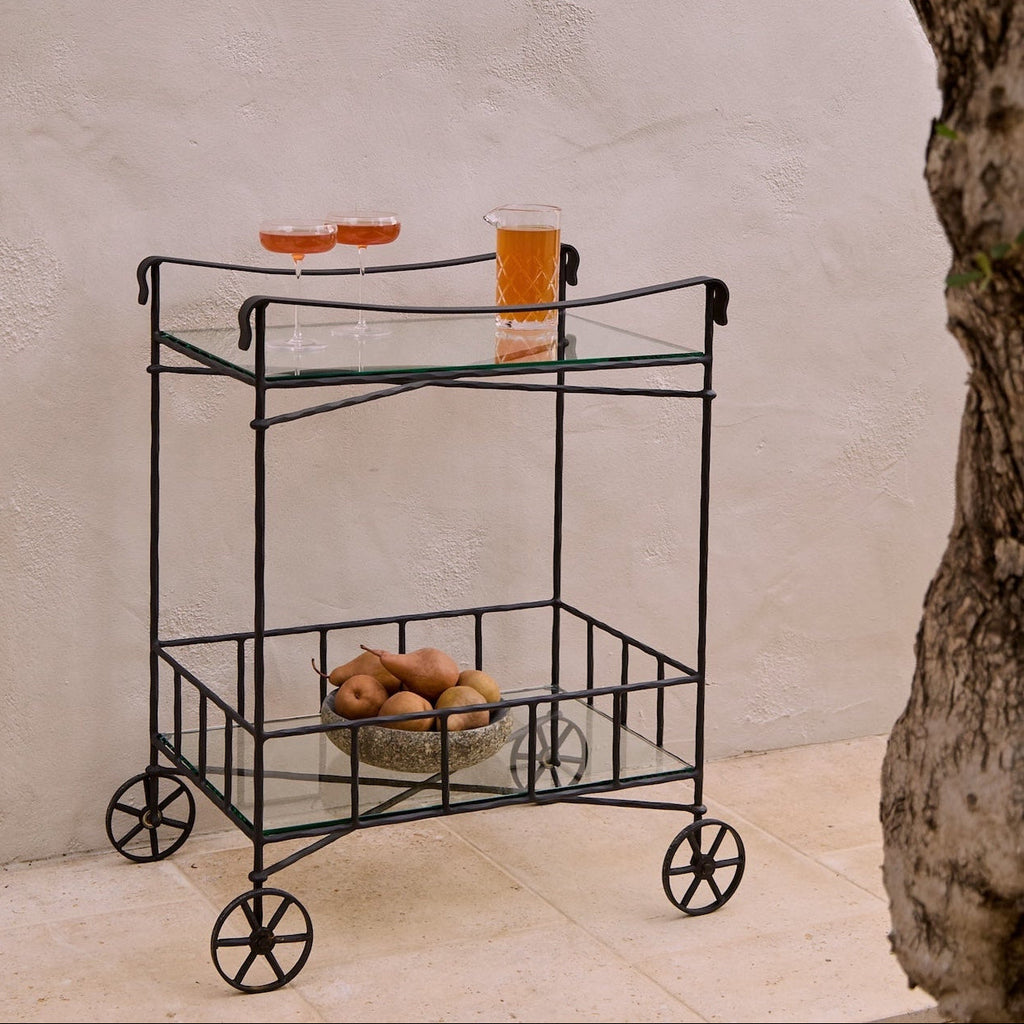https://cdn.shopify.com/s/files/1/0593/2217/1565/files/outdoor-metal-bar-cart.jpg?v=1768248995
