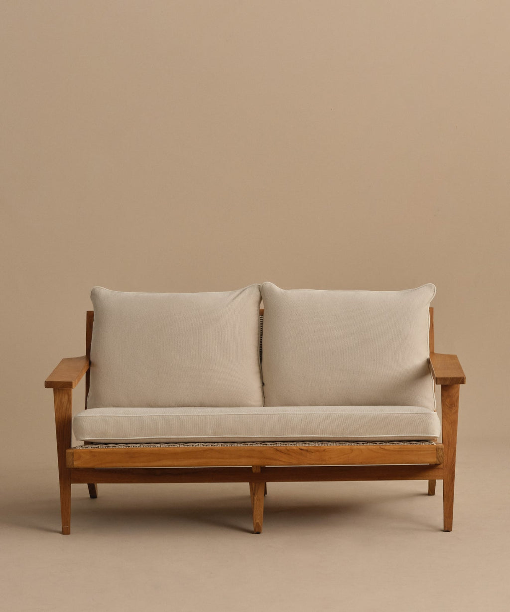 https://cdn.shopify.com/s/files/1/0565/1234/8333/files/outdoor-vista-sofa-latte-parchment-1_3.jpg?v=1762183903
