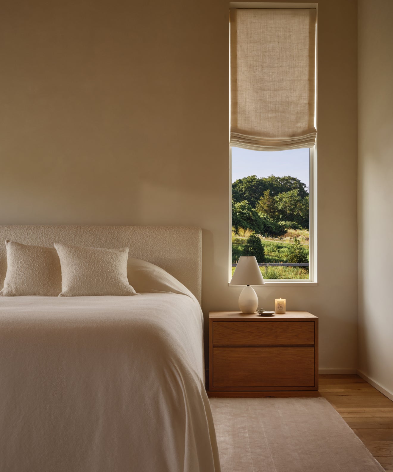 https://cdn.shopify.com/s/files/1/0565/1234/8333/files/pacific-bed-ivory-wool-boucle-v2-1.jpg?v=1758845327