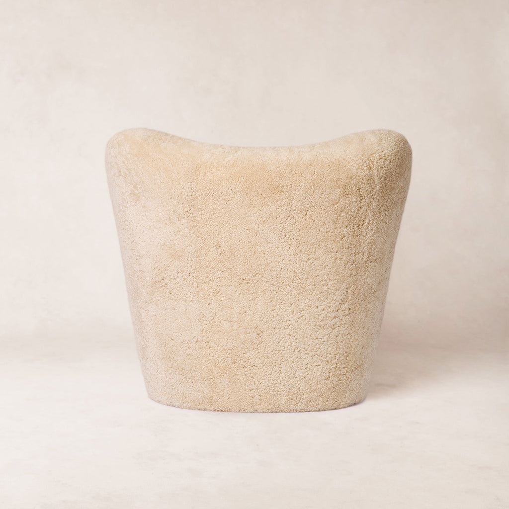 https://cdn.shopify.com/s/files/1/0593/2217/1565/files/papa-teddy-accent-chair-bone-shearling2.jpg?v=1768945193