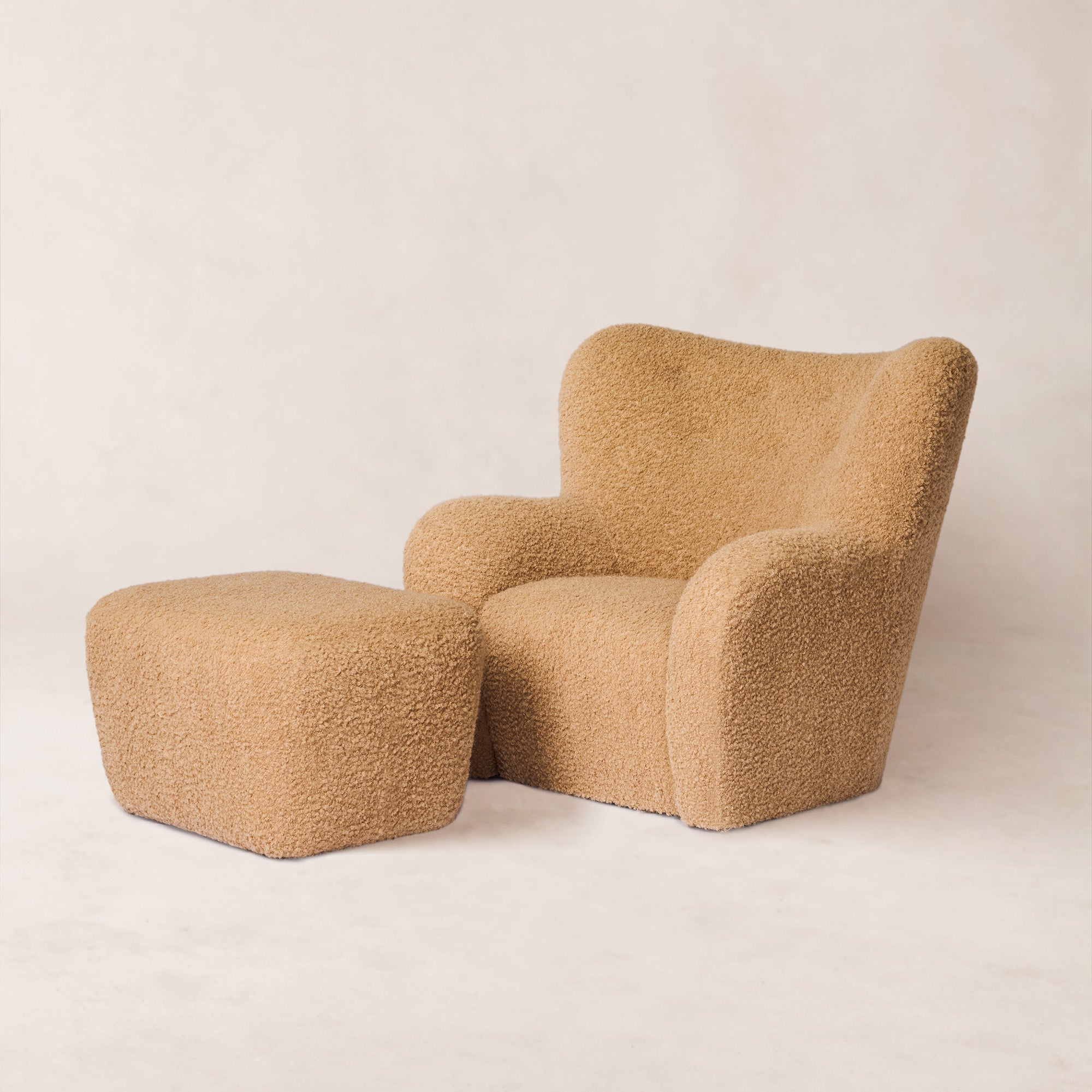 https://cdn.shopify.com/s/files/1/0593/2217/1565/files/papa-teddy-accent-chair-camel-boucle2_03d8acda-3aee-4dbf-b254-ec9015c1cc96.jpg?v=1769216324