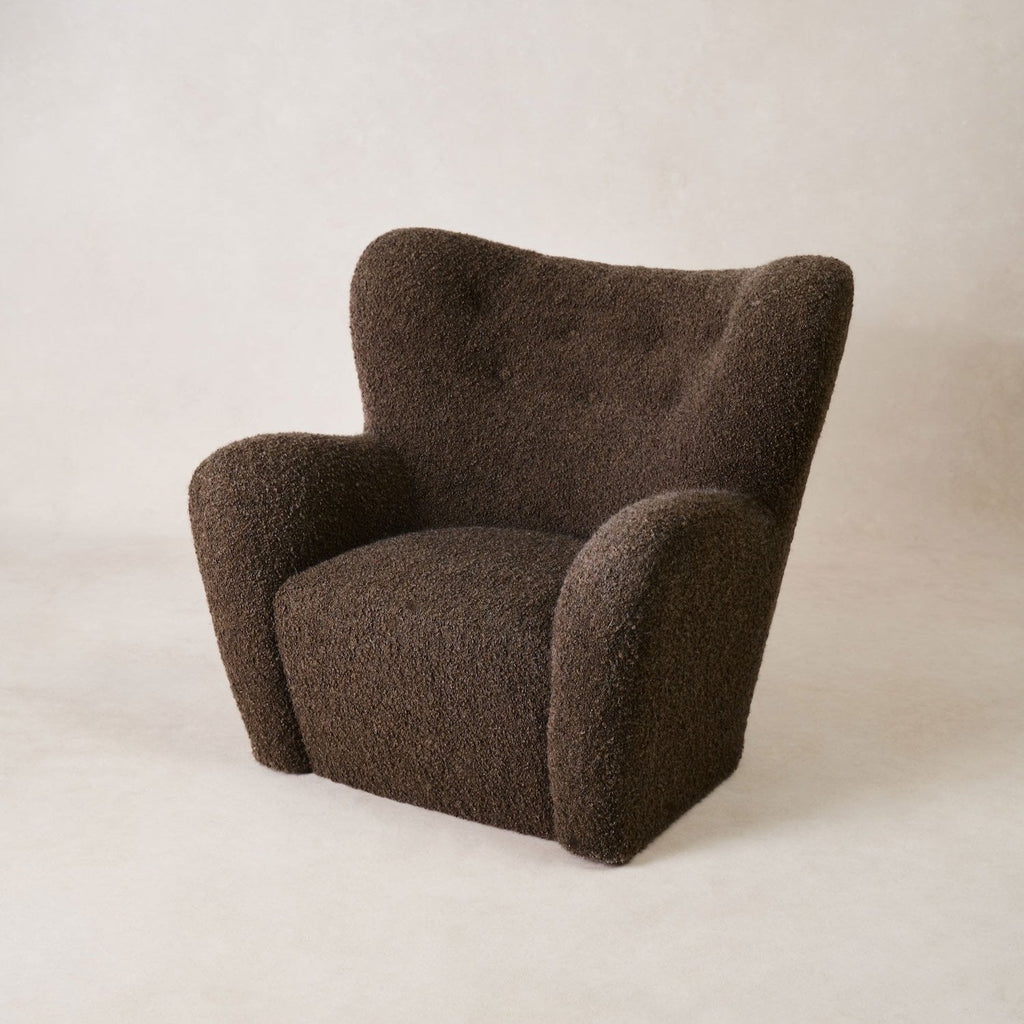 https://cdn.shopify.com/s/files/1/0593/2217/1565/files/papa-teddy-lounge-chair-mocha-boucle.jpg?v=1740443580