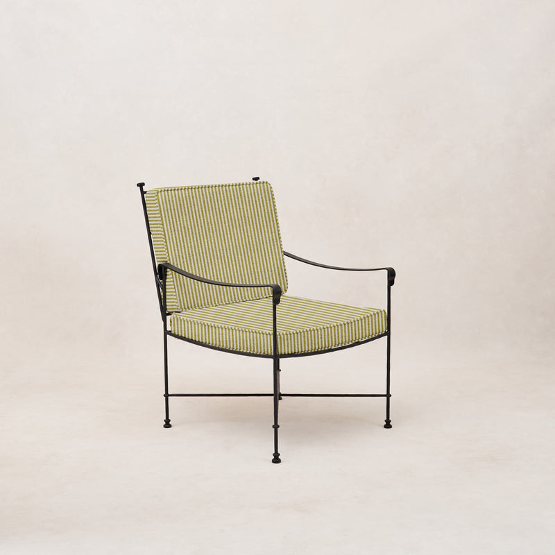 https://cdn.shopify.com/s/files/1/0593/2217/1565/files/provence-outdoor-lounge-dining-chair-olive-stripe-0.jpg?v=1741798326