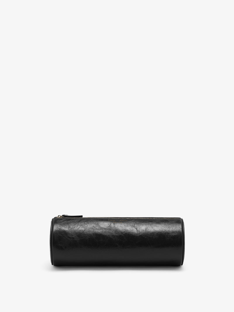 https://cdn.shopify.com/s/files/1/0027/1699/1534/files/retouchHB254112-C425G-001_SiloClutchinShinyCalf_Black_V1.jpg?v=1754323468