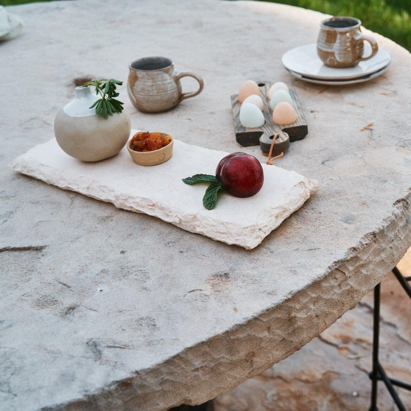 https://cdn.shopify.com/s/files/1/0593/2217/1565/products/sofita-marble-cheese-board-decorative-trays-house-of-leon-875442.jpg?v=1729621605