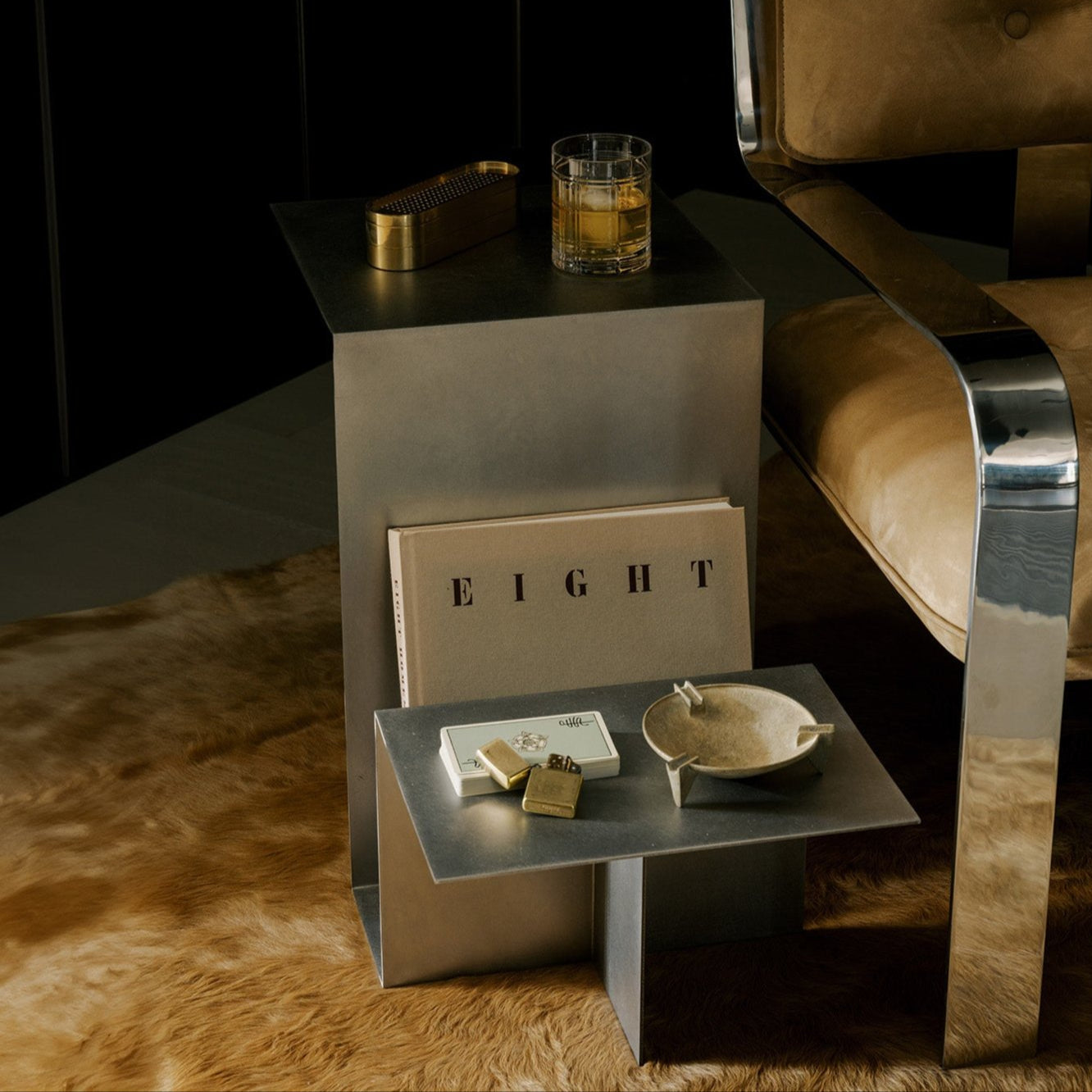 https://cdn.shopify.com/s/files/1/0593/2217/1565/files/stainlesssteelcoffeetable.jpg?v=1740501980