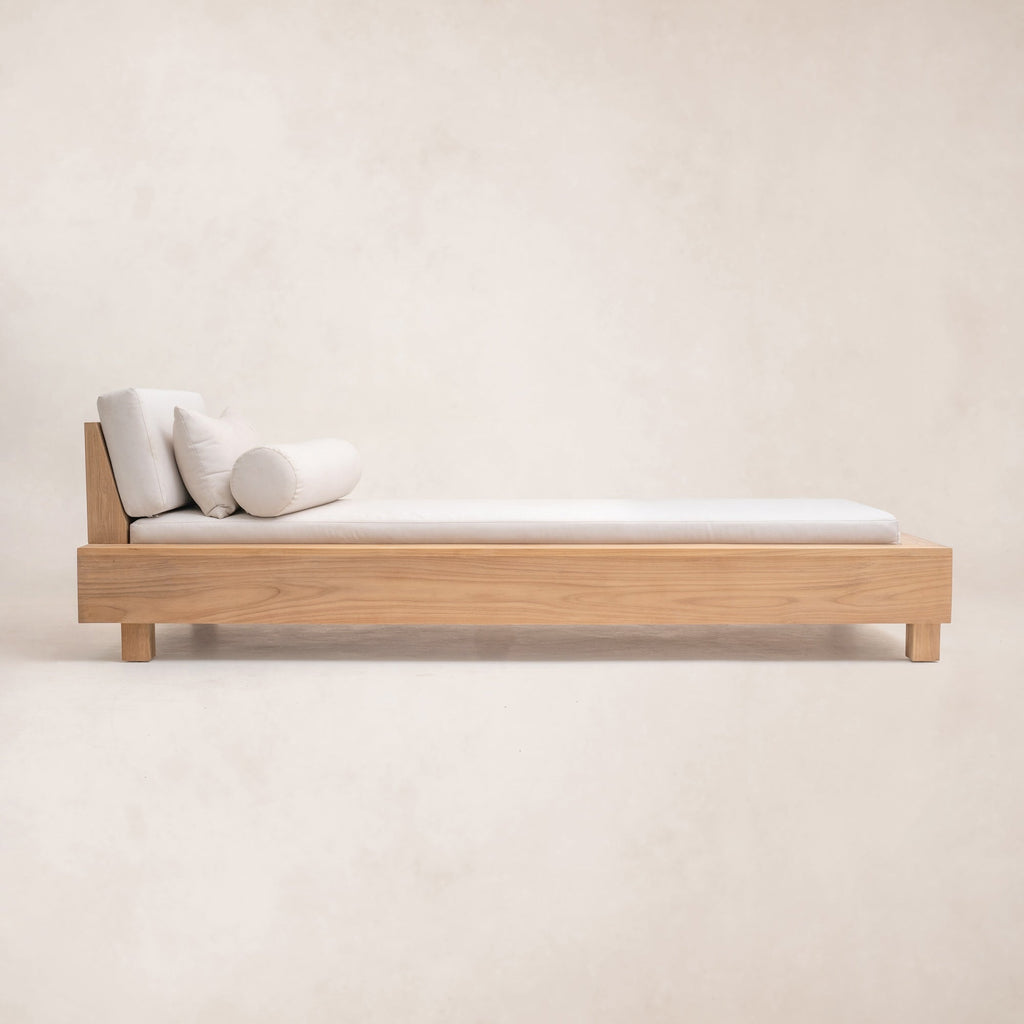 https://cdn.shopify.com/s/files/1/0593/2217/1565/files/teak-outdoor-single-chaise-lounge.jpg?v=1740159346