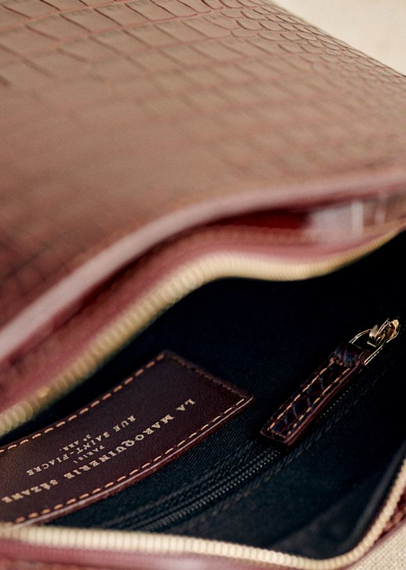 Chic Half-Moon Black Crocodile Embossed Leather Victor Bag Gold Chain Handle