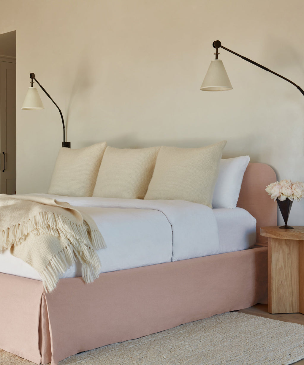 https://cdn.shopify.com/s/files/1/0565/1234/8333/files/upholstered-linen-cove-bed-shell-linen-4.jpg?v=1748980733
