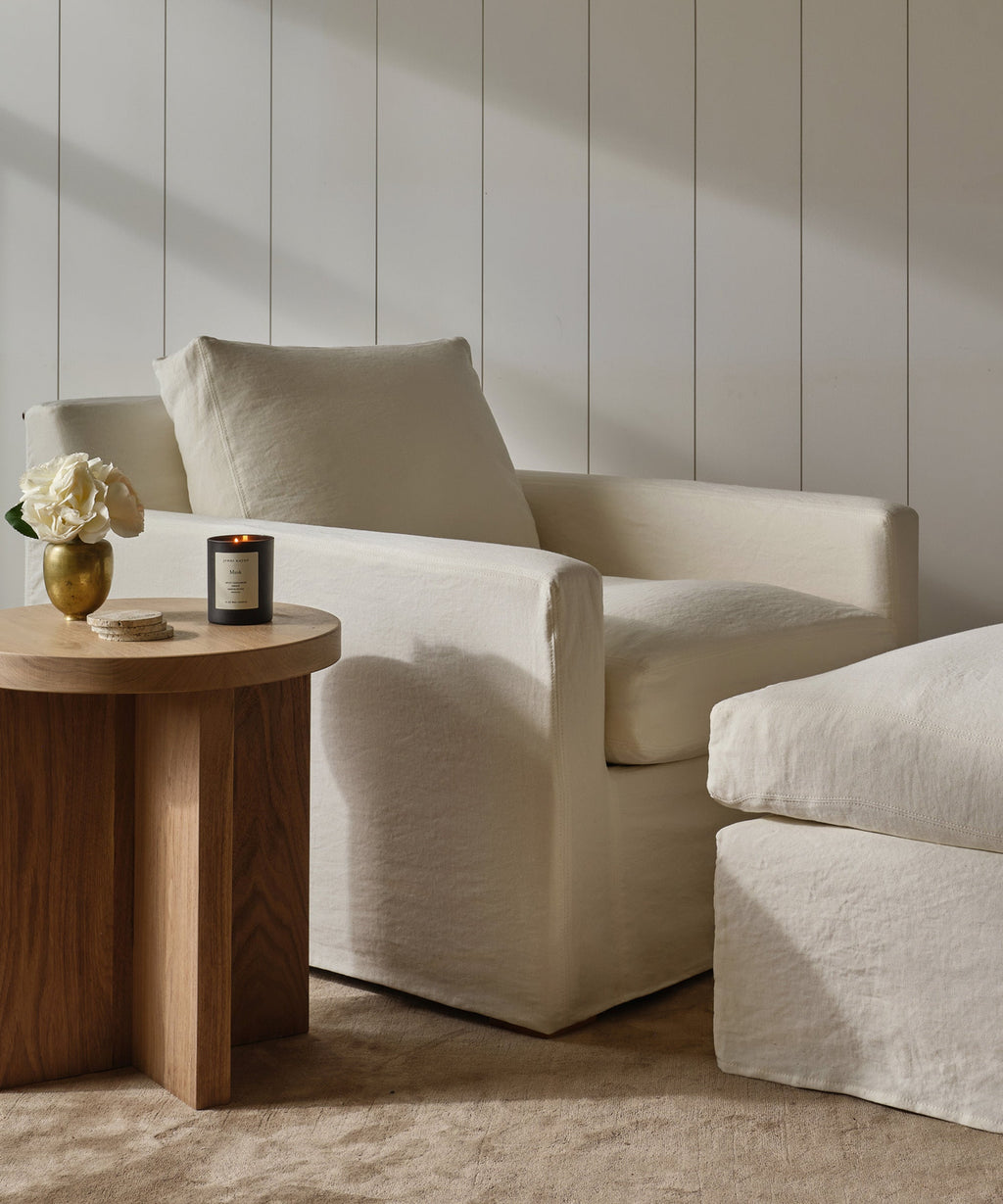 https://cdn.shopify.com/s/files/1/0565/1234/8333/files/upholstered-linen-harbor-chair-home-furniture-ivory-linen-v3-3.jpg?v=1706904086
