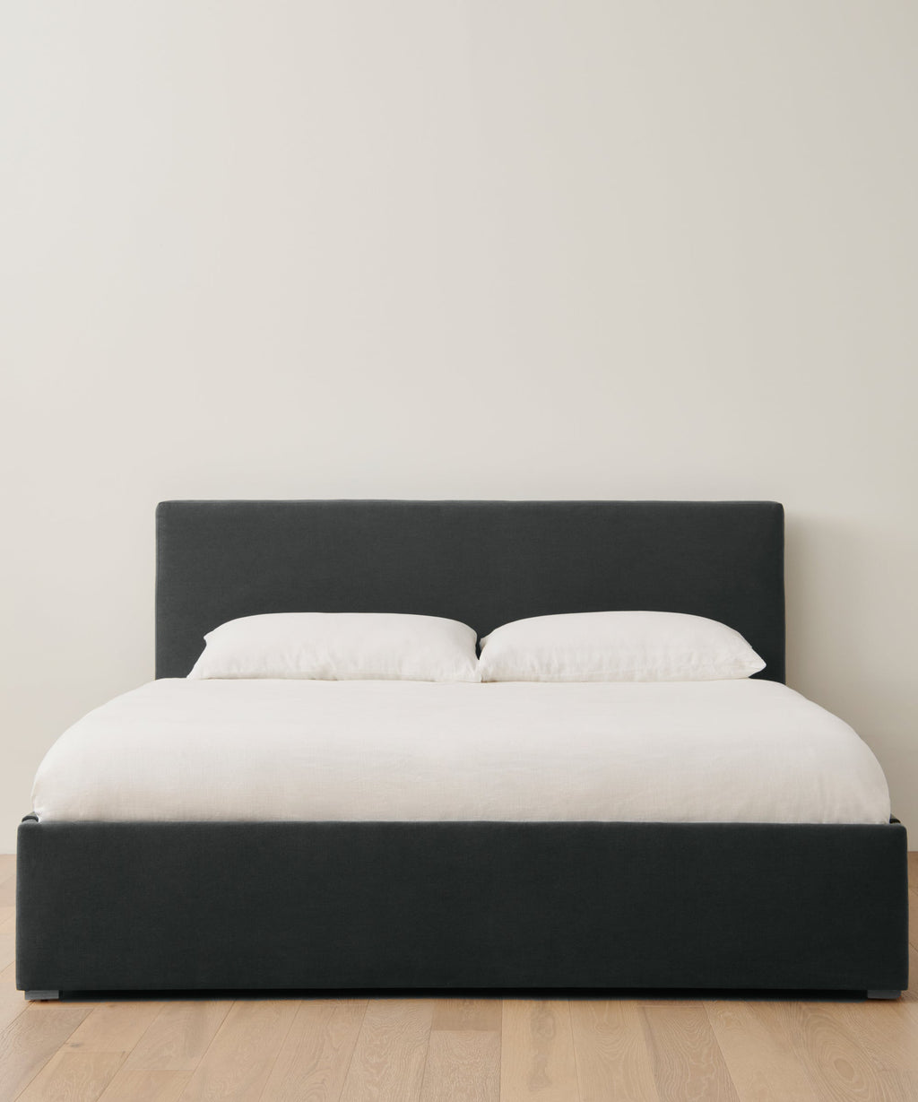 https://cdn.shopify.com/s/files/1/0565/1234/8333/products/upholstered-linen-pacific-bed-slate-linen-1.jpg?v=1721335679