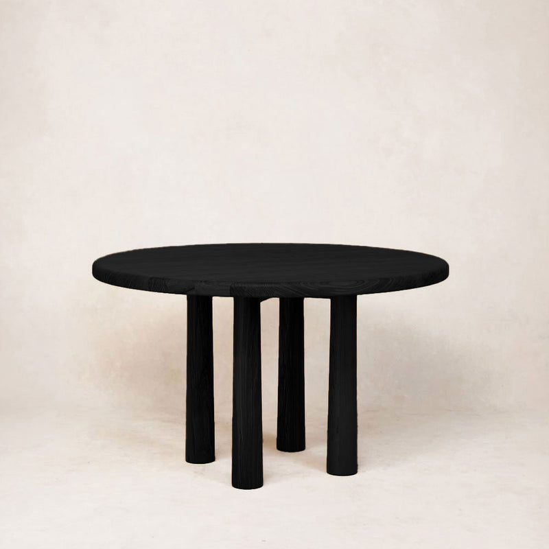 https://cdn.shopify.com/s/files/1/0593/2217/1565/files/walnut-solid-wood-dining-table-black-v2.jpg?v=1742924143