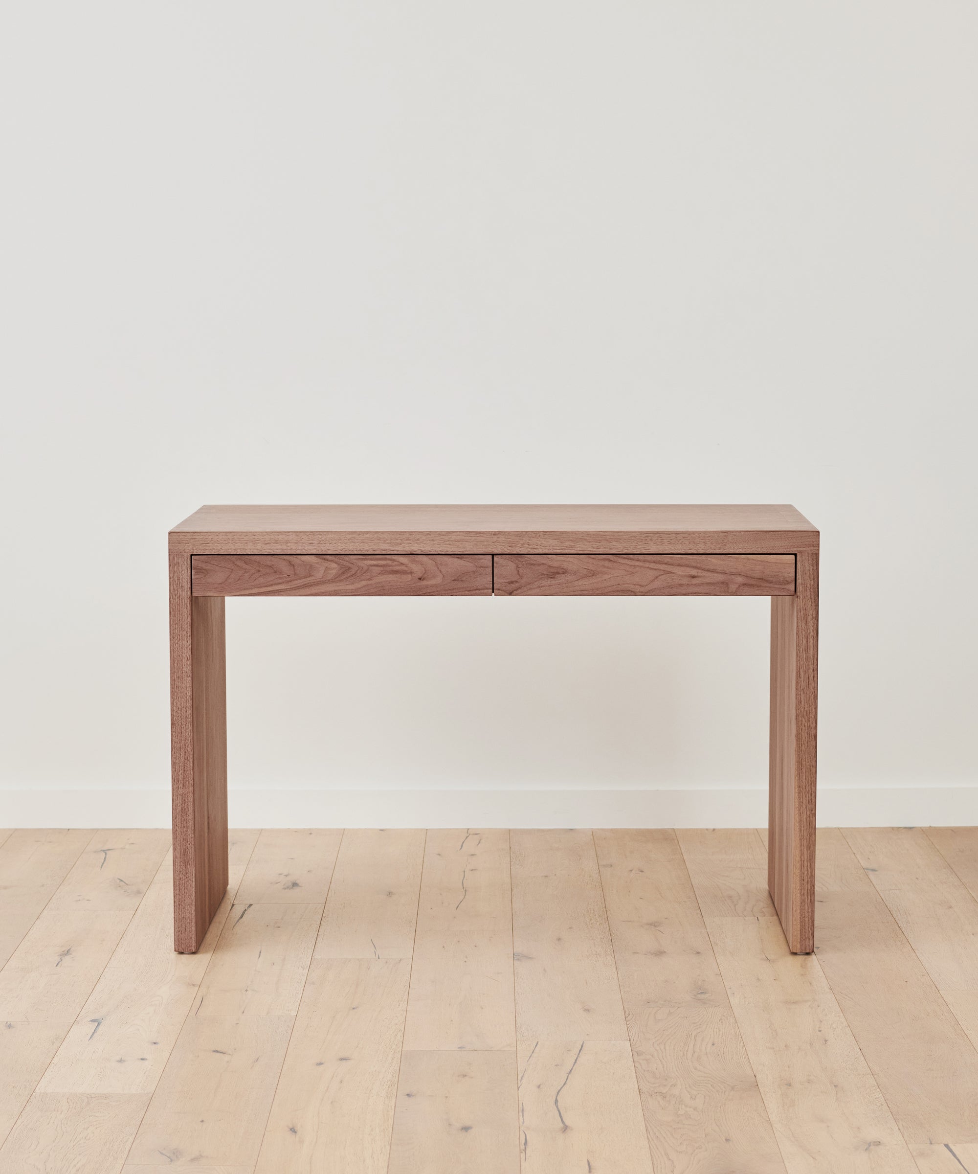 https://cdn.shopify.com/s/files/1/0565/1234/8333/products/walnut-wood-newport-office-desk-1.jpg?v=1762182595