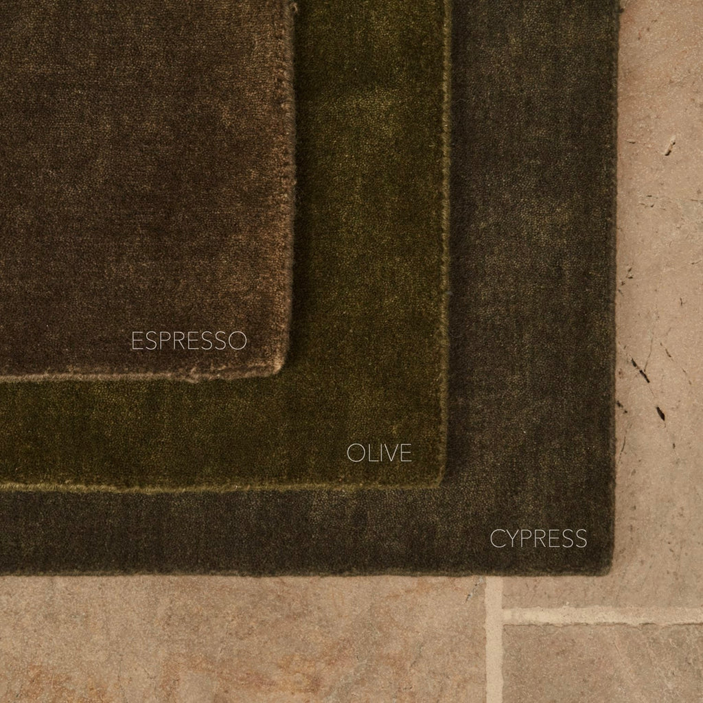https://cdn.shopify.com/s/files/1/0593/2217/1565/files/wool-rug-house-of-leon.jpg?v=1752171737